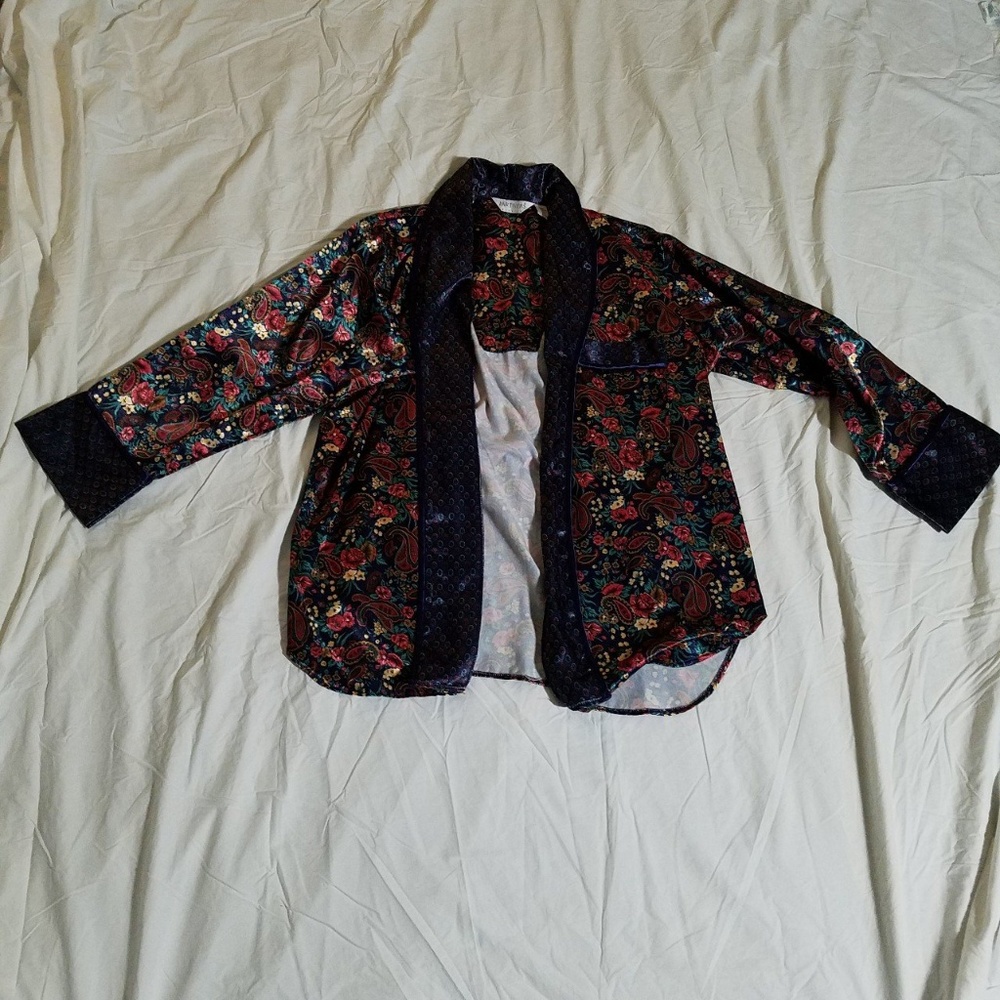 Vintage Floral Robe/CoverUp/Top